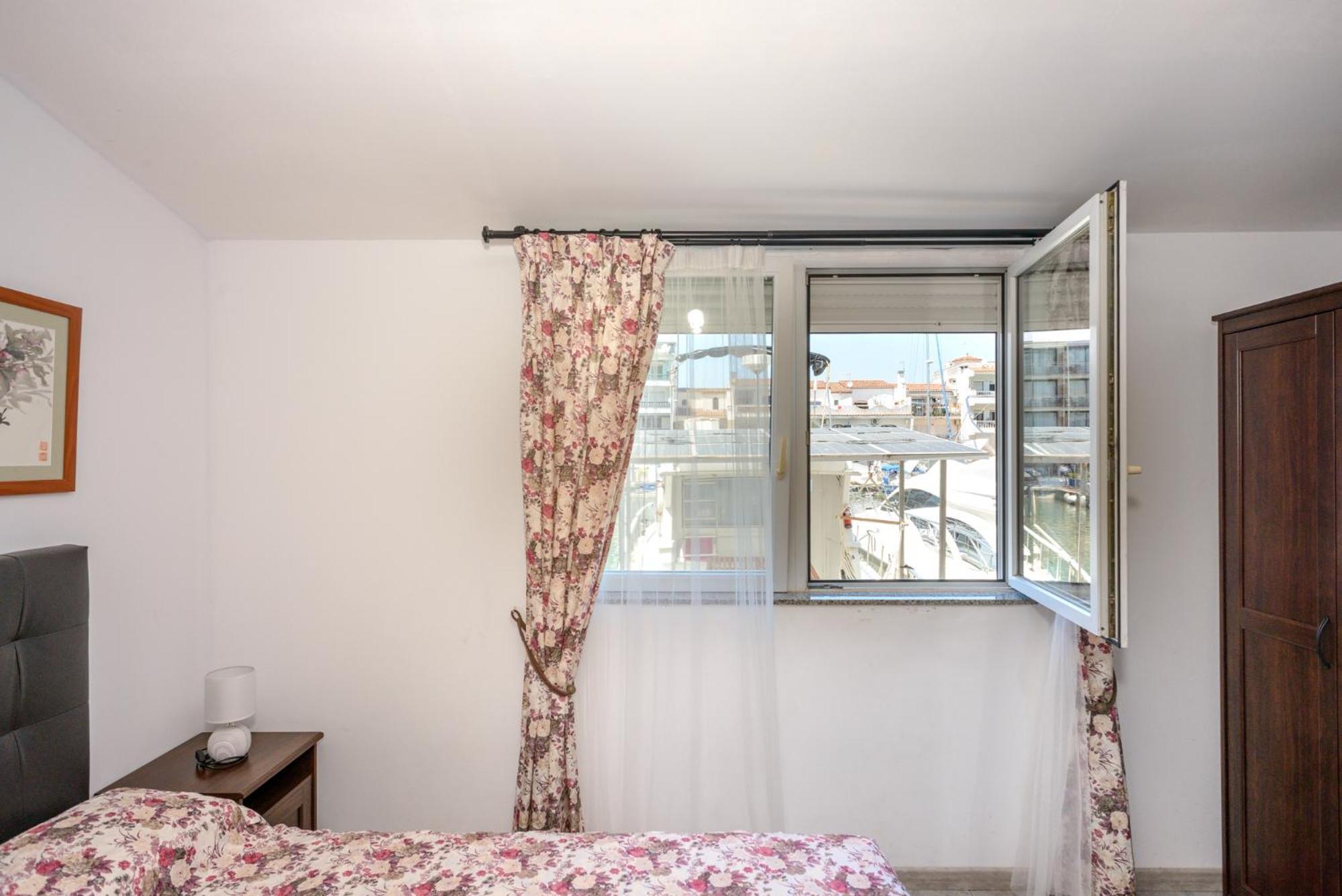 Port 27 Apartment Empuriabrava Room photo