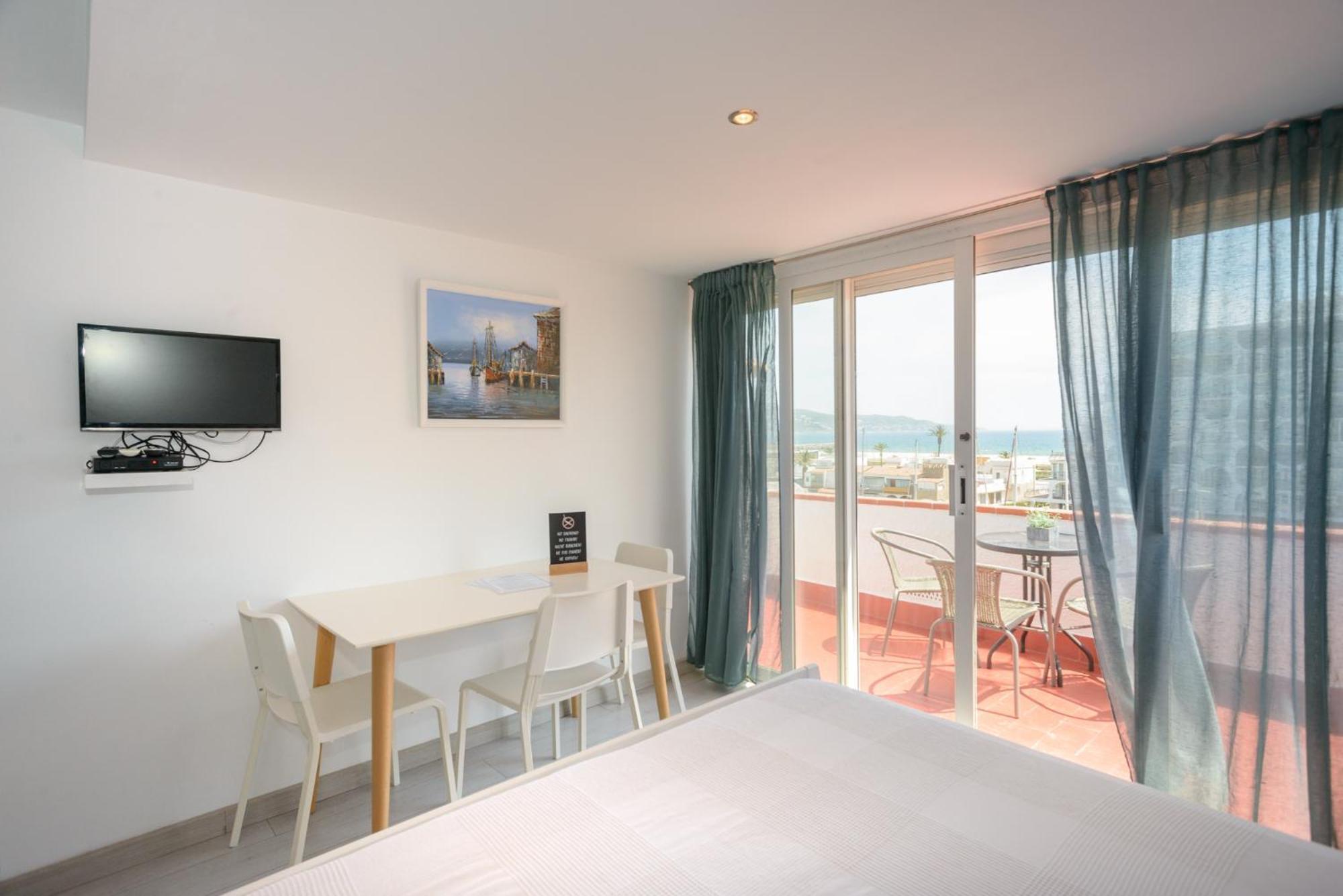 Port 27 Apartment Empuriabrava Room photo